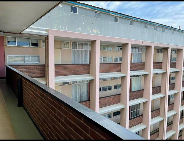 1 BEDROOM PROPERTY TO RENT IN NORTH BEACH